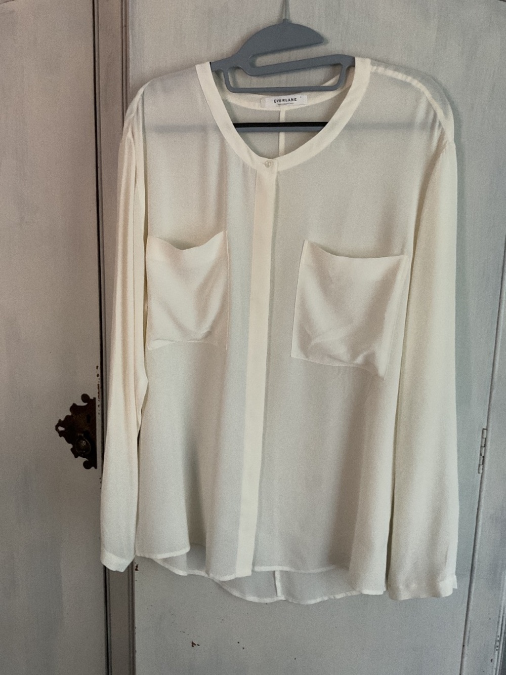 SALE! Older Everlane Silk Shirt EUC